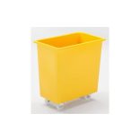 Polietilén, négyszögletes tároló, mobil, űrtartalom 135 l