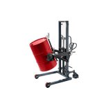 Hordóemelő és -billentő készülék, teherbírás 400 kg, 