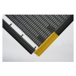 Csúszásmentes ipari szőnyeg, 10 m-es tekercs, szélesség 1200 mm, fekete-sárga