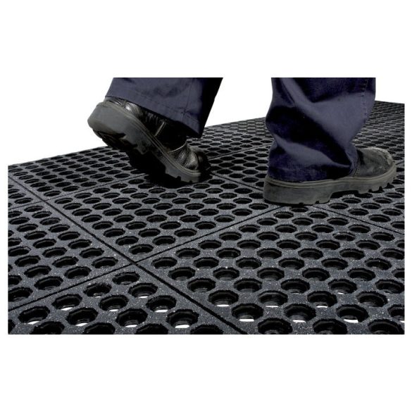 Munkahelyi padlóvédő burkolat, lyukacsos kivitelben, magasság 19 mm, 900 x 900 mm