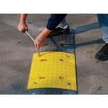 AM30 F Forgalom lassító küszöb fekvőrendőr köztes elem 30 km/h 500x430x30 mm