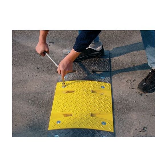 AM30 F Forgalom lassító küszöb fekvőrendőr köztes elem 30 km/h 500x430x30 mm