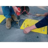 AM30 F Forgalom lassító küszöb fekvőrendőr köztes elem 30 km/h 500x430x30 mm