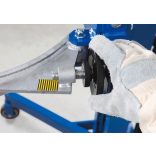 Hordóemelő, hordószorítóval, 200-220 literes hord., V-alakú alvázzal, emelési magasság 0-500 mm